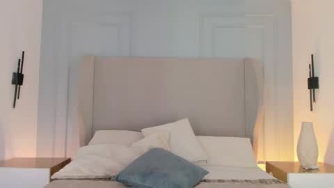 Chloe online show from April 29, 2026, 10:05 pm