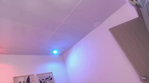 Chloe online show from March 1, 2026, 12:07 pm