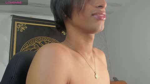 chloe_femboy_ online show from October 7, 2025, 4:09 am