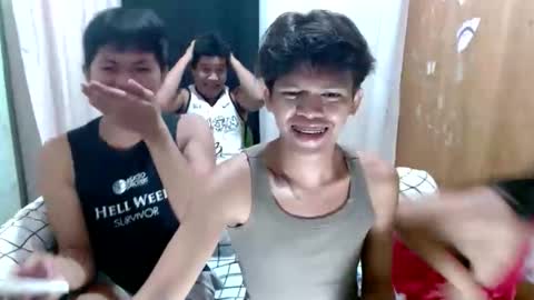 Snapshot of chloe_harlot chatting on November 17, 2025, 3:29 pm chloe and harlot online show from November 17, 2025, 3:29 pm