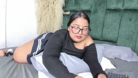 Snapshot of chloe_jackson25 chatting on July 2, 2026, 7:09 pm Chloe online show from July 2, 2026, 7:09 pm