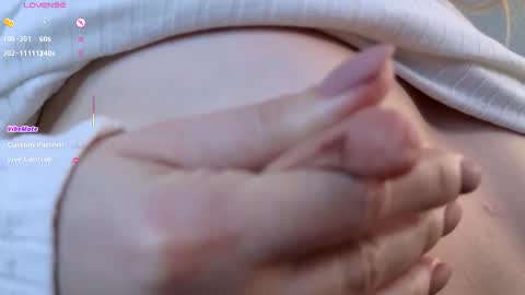 Chloe online show from March 10, 2026, 1:16 pm