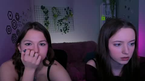 chloe_ley online show from March 24, 2026, 2:33 pm