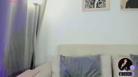 chloe online show from May 13, 2026, 10:12 am