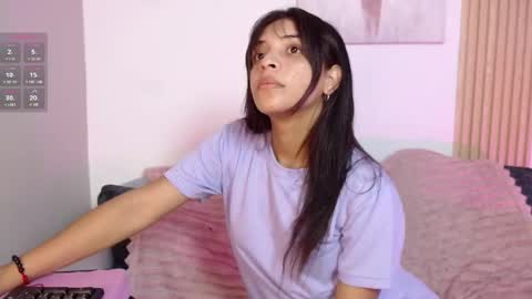 chloe_peach_ online show from April 27, 2026, 12:03 pm