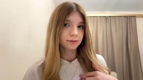 hloe online show from November 27, 2025, 6:54 pm