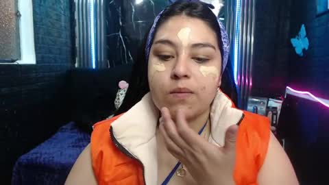 Snapshot of chloe_smith5 chatting on June 27, 2026, 1:28 pm chloe_smith5 online show from June 27, 2026, 1:28 pm