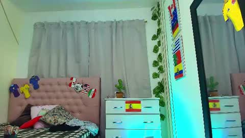 Snapshot of chloe_swarts chatting on June 26, 2026, 11:31 pm Lulu online show from June 26, 2026, 11:31 pm