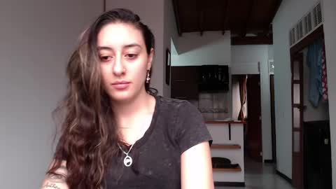 Snapshot of chloe_vahos chatting on May 2, 2026, 9:31 pm Chloe online show from May 2, 2026, 9:31 pm
