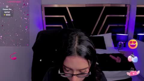 Chloe online show from February 15, 2025, 2:11 pm