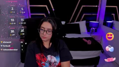 Chloe online show from February 15, 2025, 5:28 pm