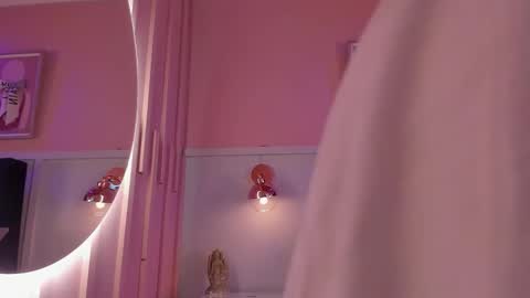   online show from January 7, 2026, 7:16 pm