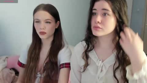 Snapshot of chloeblisss chatting on May 3, 2026, 5:13 am My name is Chloe Like my broadcast pls online show from May 3, 2026, 5:13 am