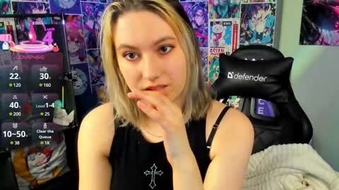 Snapshot of chloebloss0m chatting on March 2, 2025, 10:03 am Boni online show from March 2, 2025, 10:03 am
