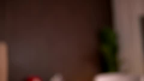 chloedevinex online show from May 5, 2026, 4:31 am