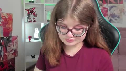 Snapshot of chloehalses chatting on February 12, 2026, 5:24 am ChloeHalses online show from February 12, 2026, 5:24 am