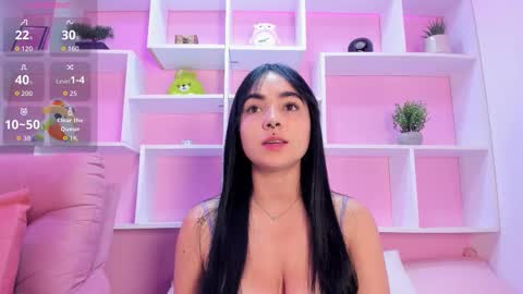 Chloe online show from November 27, 2025, 11:45 am