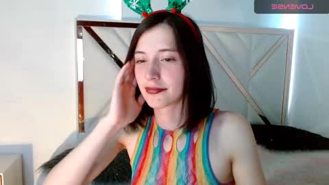 Chloe online show from December 12, 2024, 7:37 pm