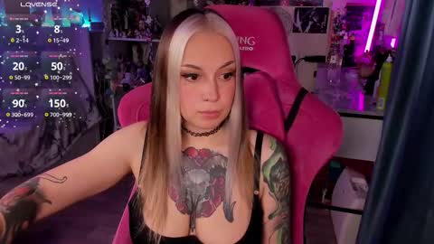 Snapshot of chloekohaku chatting on October 12, 2025, 2:54 am ChloeKohaku online show from October 12, 2025, 2:54 am