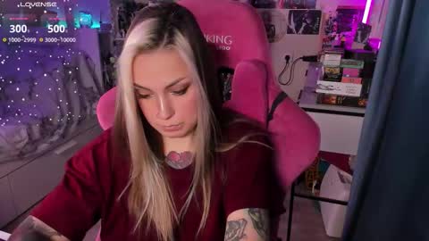 ChloeKohaku online show from November 22, 2025, 8:57 am