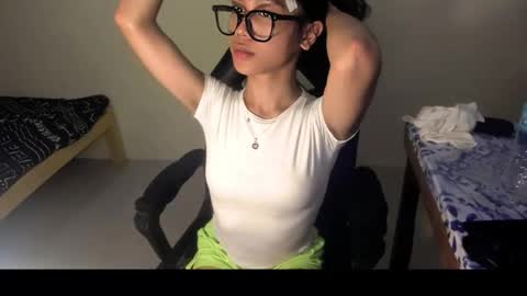 chloelana online show from January 17, 2026, 1:10 am