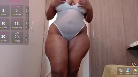Chloe Larah online show from March 12, 2025, 11:20 am
