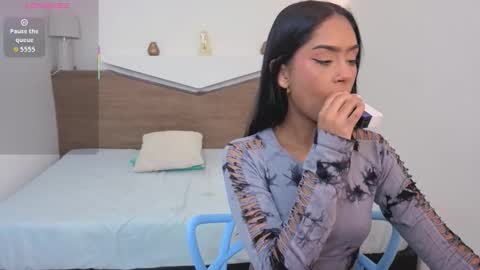 C H L O E online show from January 19, 2026, 9:24 am