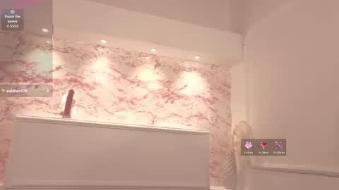 C H L O E online show from February 4, 2026, 1:28 pm