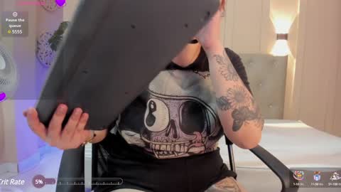 Chloe rosse online show from February 9, 2025, 1:11 am