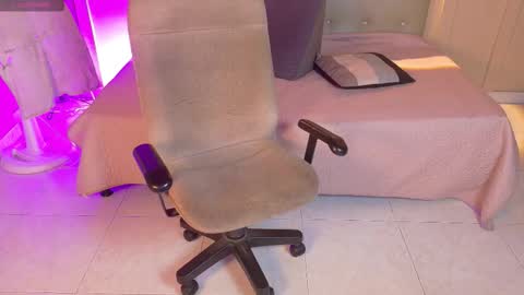 Chloe rosse online show from October 5, 2025, 1:15 am