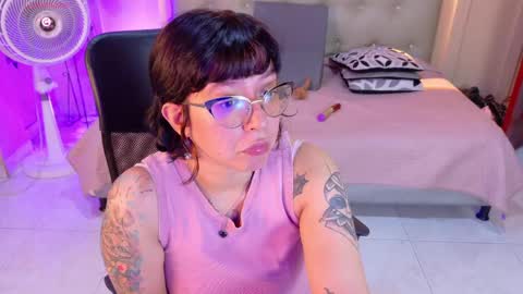Chloe rosse online show from May 9, 2026, 1:44 am