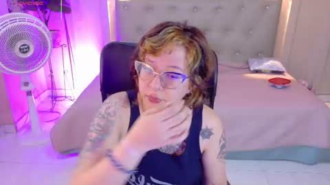 Chloe rosse online show from June 15, 2026, 1:13 pm
