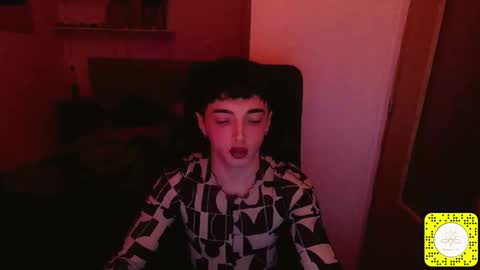 Snapshot of chloevenommm chatting on February 19, 2026, 11:06 am chloevenommm online show from February 19, 2026, 11:06 am