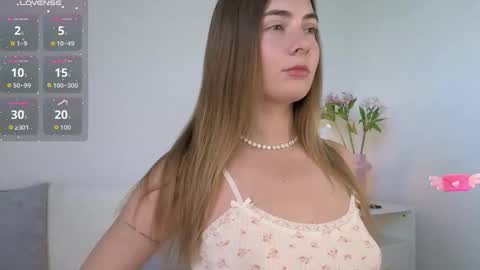 Snapshot of chloi_hes chatting on September 18, 2025, 11:01 am chloi_hes online show from September 18, 2025, 11:01 am