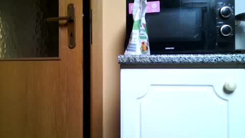 chlupac73 online show from December 14, 2024, 10:34 am