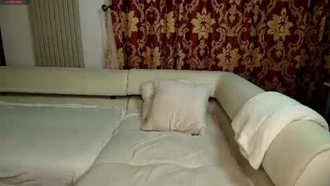 Sara online show from August 9, 2026, 3:08 am