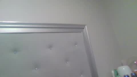 lightchocolate online show from March 15, 2026, 3:34 am