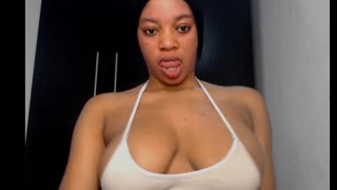 ESTHER online show from December 8, 2024, 8:51 am