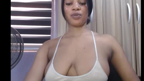 ESTHER online show from January 15, 2025, 8:09 am