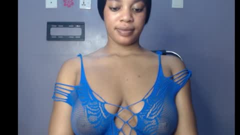 ESTHER online show from January 25, 2025, 7:28 pm