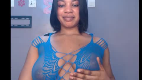 ESTHER online show from February 5, 2025, 10:44 pm