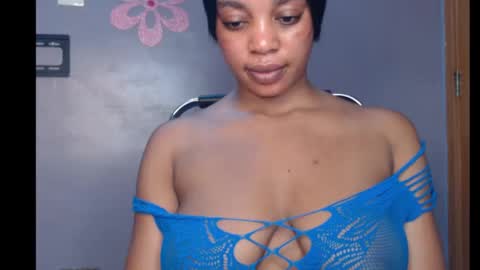 ESTHER online show from February 6, 2025, 5:40 pm