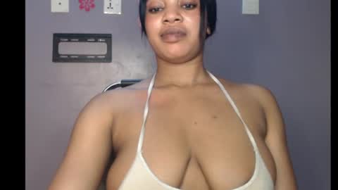 ESTHER online show from February 20, 2025, 5:18 pm