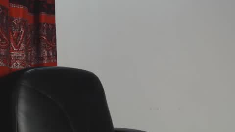 Snapshot of choco_petitqueen chatting on December 9, 2024, 5:52 pm choco_petitqueen online show from December 9, 2024, 5:52 pm