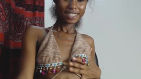 Snapshot of choco_petitqueen chatting on December 10, 2024, 7:22 pm choco_petitqueen online show from December 10, 2024, 7:22 pm