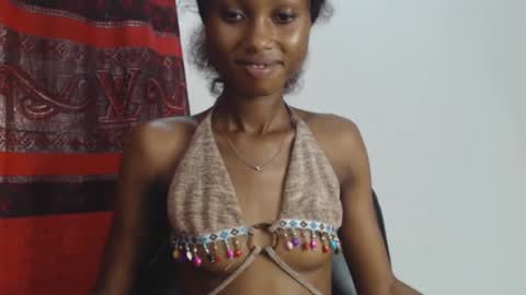 Snapshot of choco_petitqueen chatting on December 11, 2024, 9:41 am choco_petitqueen online show from December 11, 2024, 9:41 am