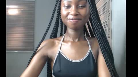 Snapshot of choco_petitqueen chatting on November 6, 2025, 6:58 am choco_petitqueen online show from November 6, 2025, 6:58 am