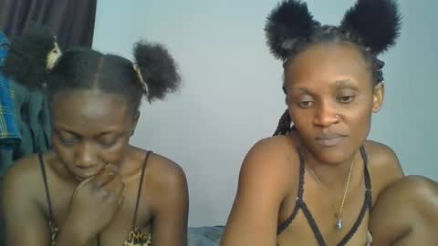 chocobear22 online show from November 20, 2025, 11:32 am