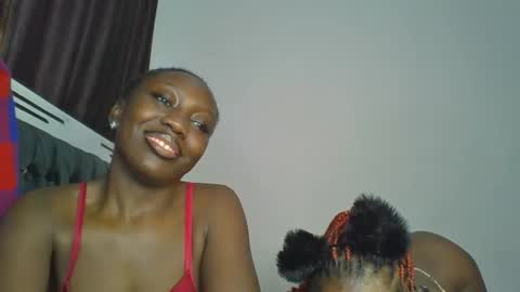 chocobear22 online show from November 26, 2025, 9:21 am