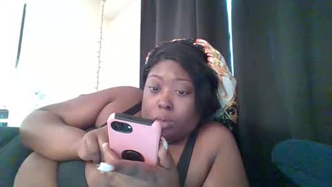 chocolatebbwgoodpussy online show from October 19, 2025, 8:09 pm